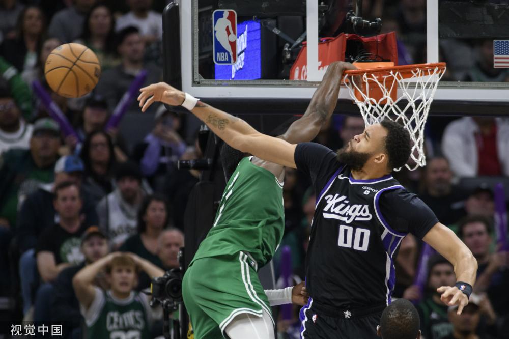 巴萨频频出 巴萨频频出